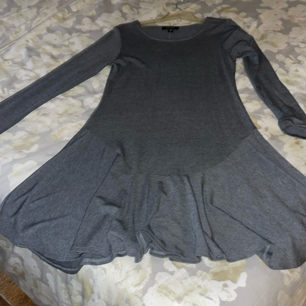 NWOT - Karen Kane Ling Sleeve Dress
